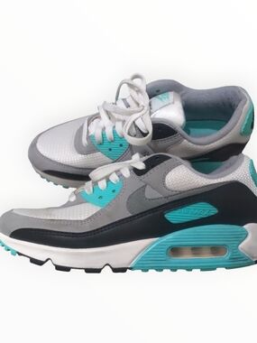 Nike Air Max 90 Woman's Low Top size 9.5 Laceup  Athletic Sneakers